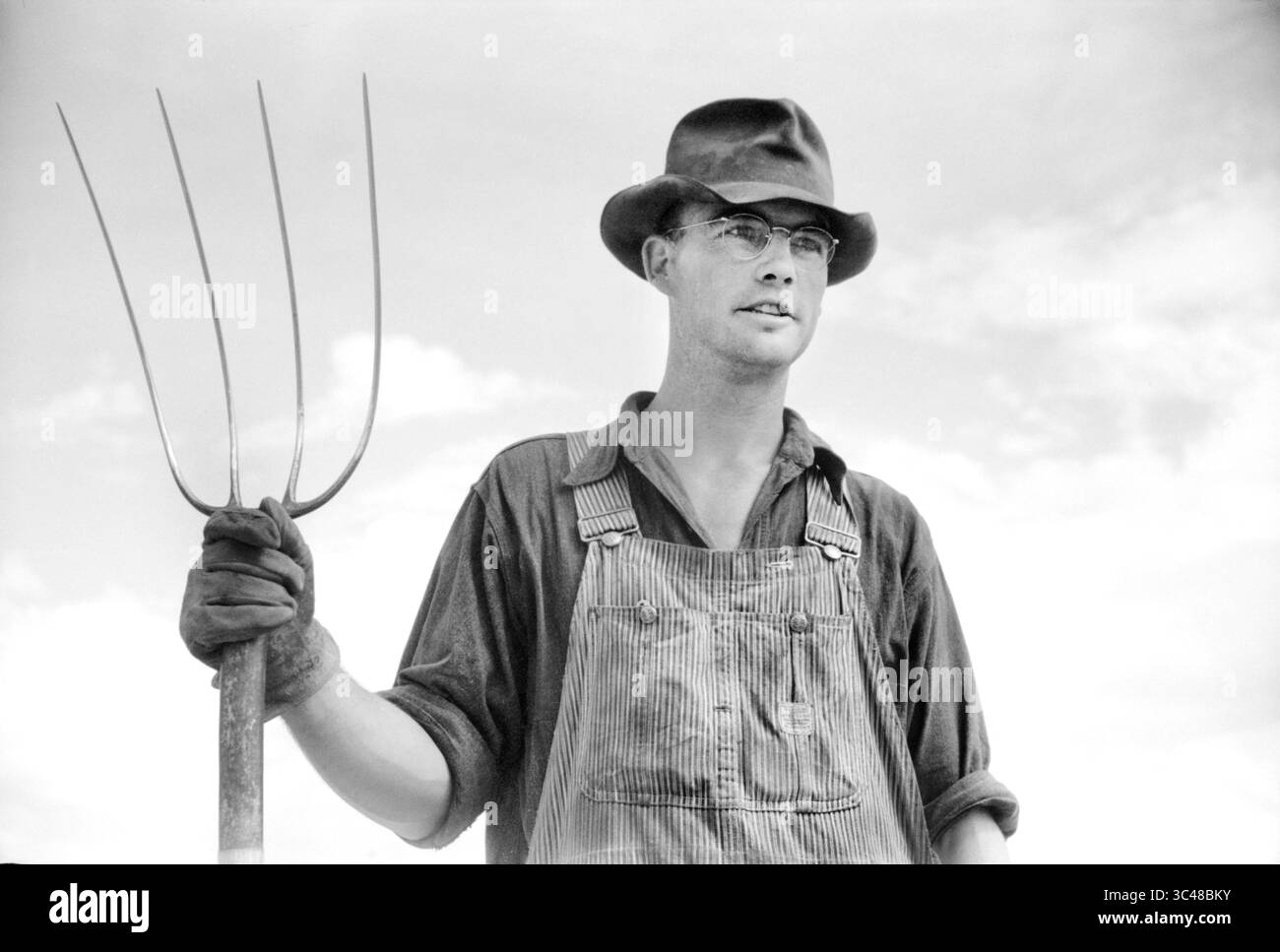 5 aprile 2018 - Alamosa, Colorado, Stati Uniti - una delle fattorie, San Luis Valley Farms, Alamosa, Colorado, Stati Uniti, Arthur Rothstein per Farm Security Administration, ottobre 1939 (Credit Image: © circa Images/Glasshouse via ZUMA Wire) Foto Stock 5 aprile 2018 - Alamosa, Colorado, Stati Uniti - una delle fattorie, San Luis Valley Farms, Alamosa, Colorado, Stati Uniti, Arthur Rothstein per Farm Security Administration, ottobre 1939 (Credit Image: © circa Images/Glasshouse via ZUMA Wire) Foto Stock