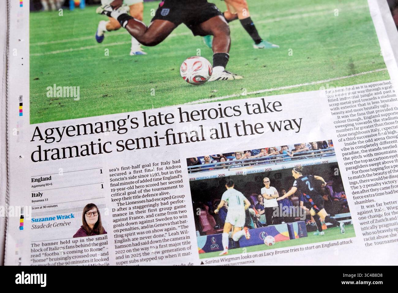 Michelle "gli ultimi eroi di Agyemang prendono la drammatica semifinale All the Way" testata del quotidiano Guardian Inghilterra contro Italia Euro 2025 23 luglio articolo Regno Unito Foto Stock