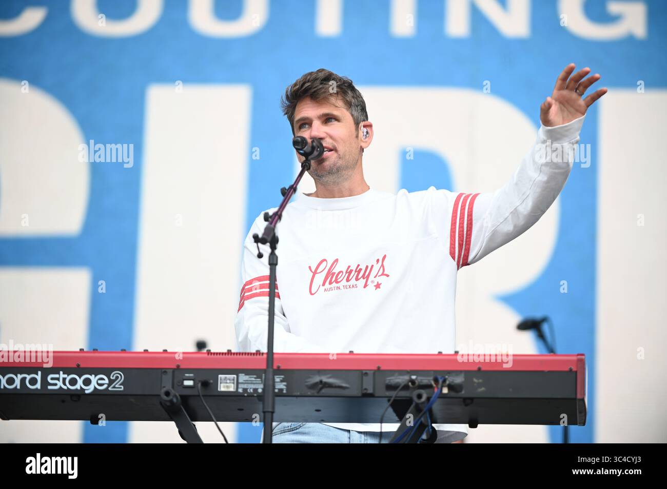 27 luglio 2025, Sheffield, South Yorkshire, Regno Unito: Scouting for Girls Performing at Tramlines Fesival 2025 , Sheffield, Regno Unito (Credit Image: © Robin Burns/ZUMA Press Wire) SOLO USO EDITORIALE! Non per USO commerciale! Foto Stock