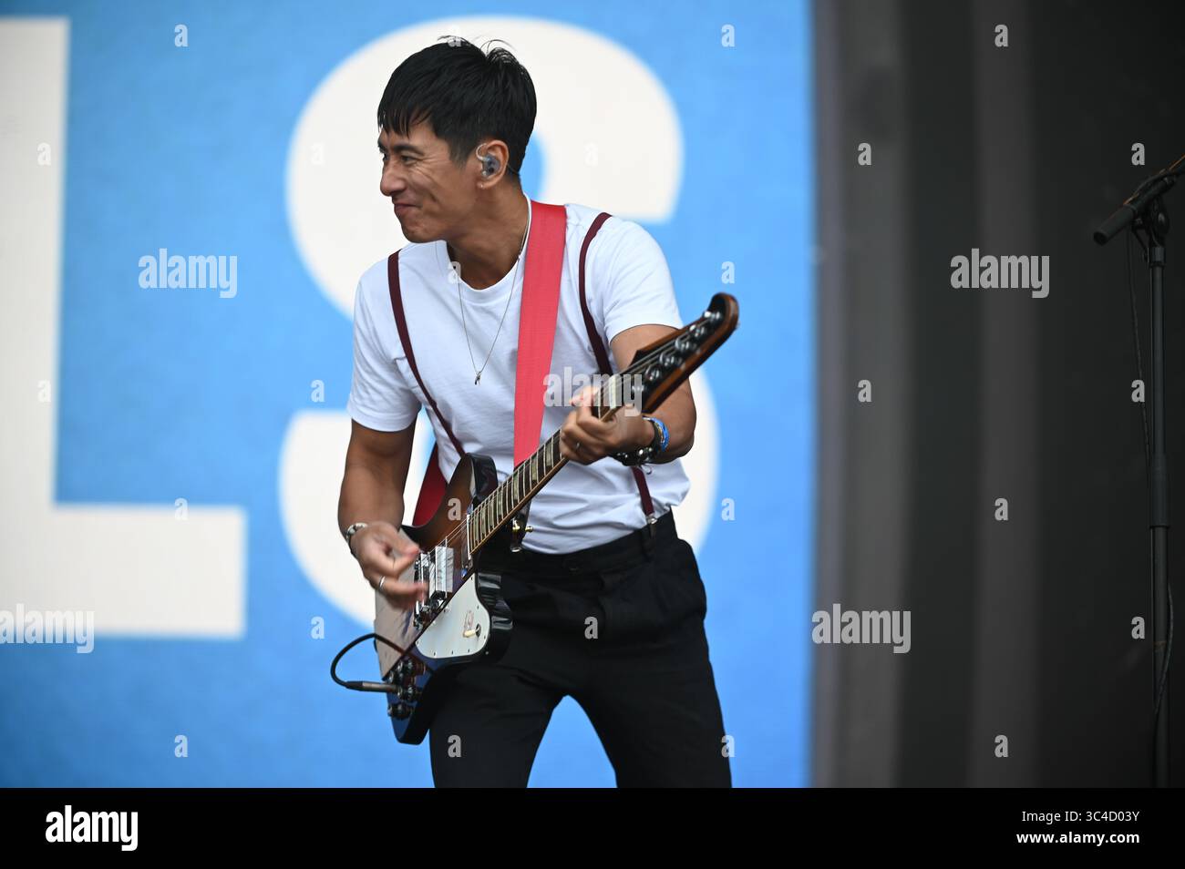 27 luglio 2025, Sheffield, South Yorkshire, Regno Unito: Scouting for Girls Performing at Tramlines Fesival 2025 , Sheffield, Regno Unito (Credit Image: © Robin Burns/ZUMA Press Wire) SOLO USO EDITORIALE! Non per USO commerciale! Foto Stock