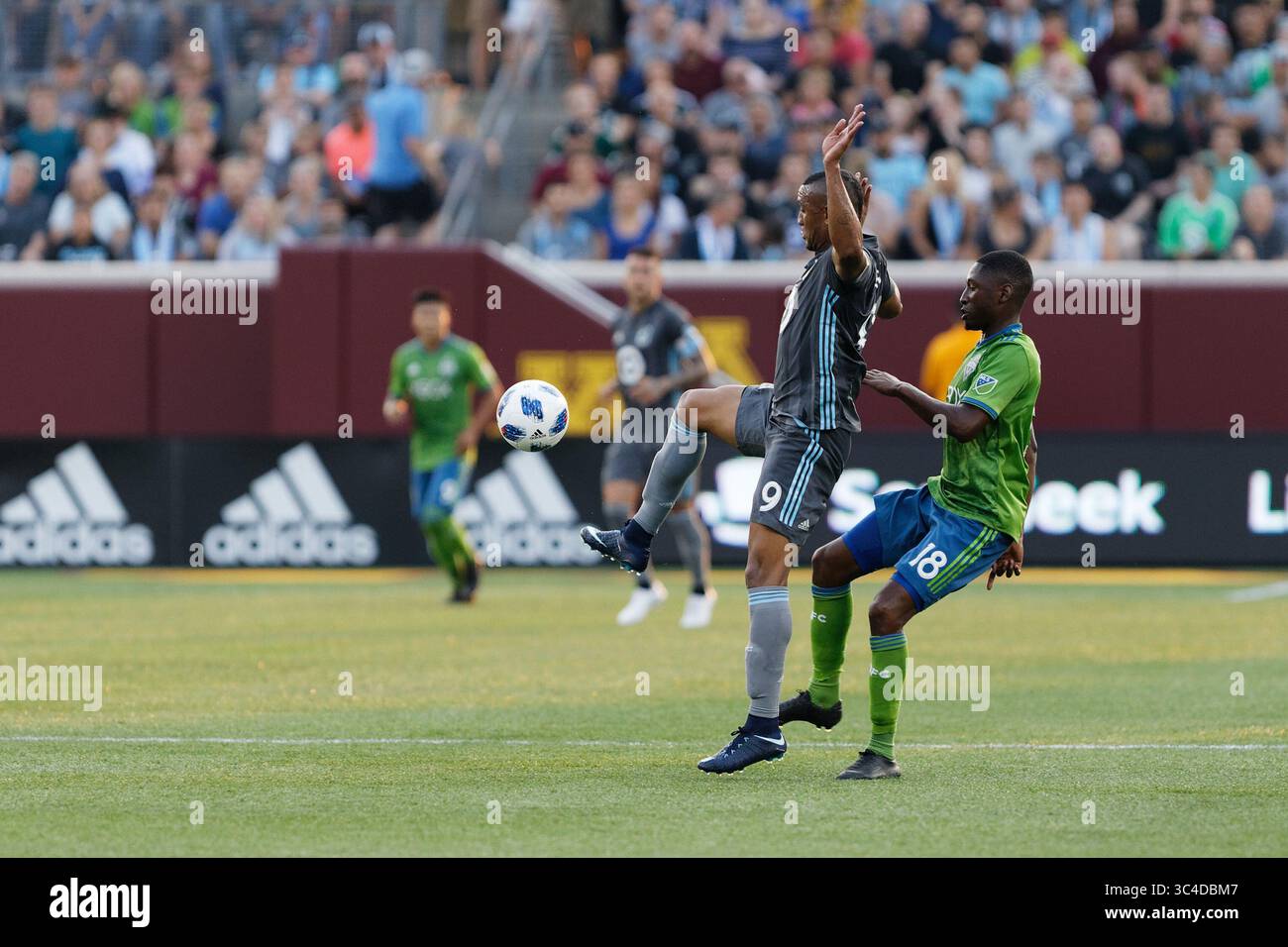 4 agosto 2018 - Minneapolis, Minnesota, Stati Uniti - Minneapolis, Minnesota - sabato, 4 agosto 2018: il Minnesota United FC gioca contro i Seattle Sounders FC in una partita della Major League Soccer (MLS) allo stadio TCF Bank. Punteggio finale Minnesota United 1, Sounders 2 (immagine di credito: © Jeremy Olson/ISIPhotos via ZUMA Wire) Foto Stock