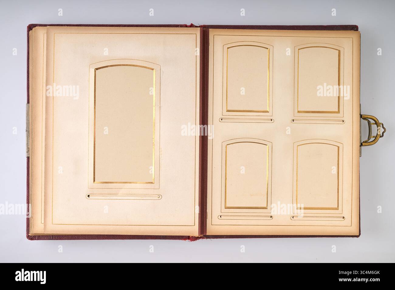 Fogli da fotolibro Art Deco antichi e vintage , percorso per ogni cornice Foto Stock