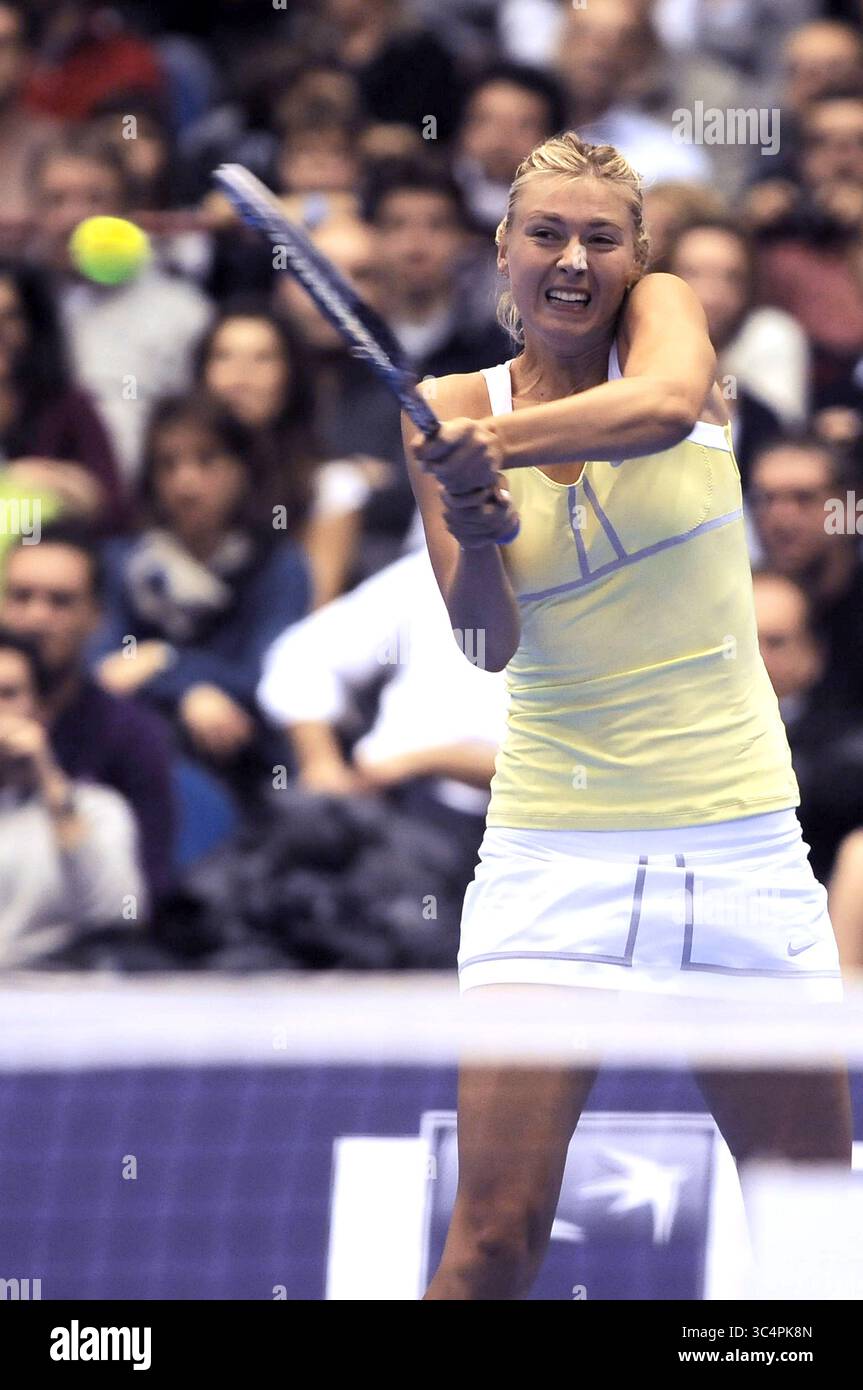 Milano Italia 01/12/2012: Maria Sharapova, tennista russa, durante l'evento di tennis "la grande Sfida" al Mediolanum Forum. Foto Stock