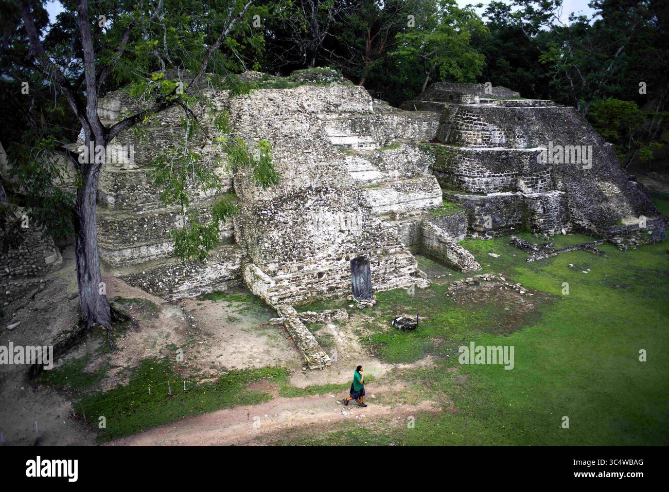 2 novembre 2016 - Belize - rovine maya del sito archeologico Xunantunich vicino a San Ignacio, Belize (immagine di credito: © Sergi Reboredo/ZUMA Wire) Foto Stock
