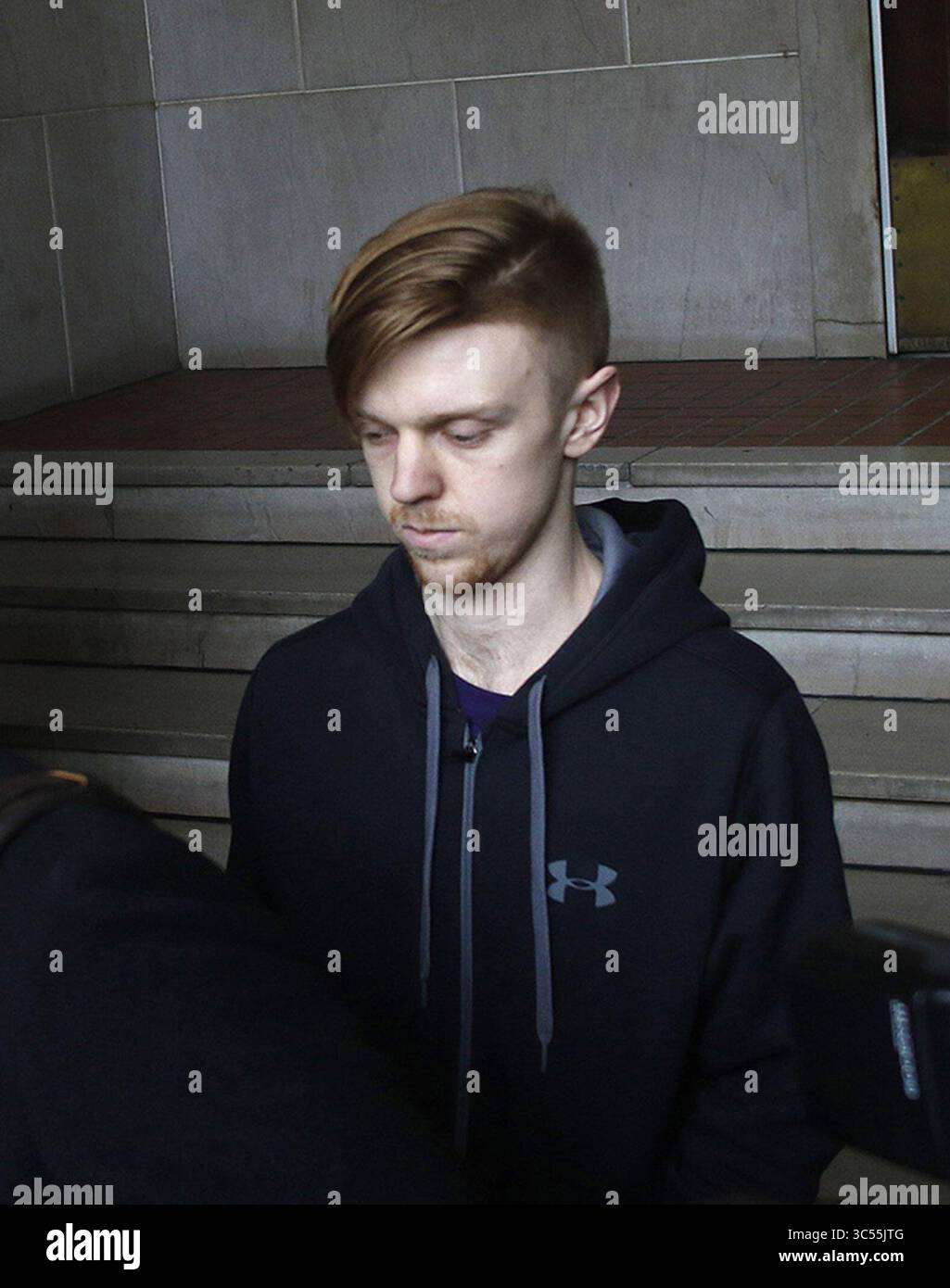 2 aprile 2018, Fort Worth, Texas, USA: Ethan Couch lascia il Dipartimento di correzione della contea di Tarrant a Fort Worth, Texas, il 2 aprile 2018. (Immagine di credito: © TNS via cavo ZUMA) Foto Stock