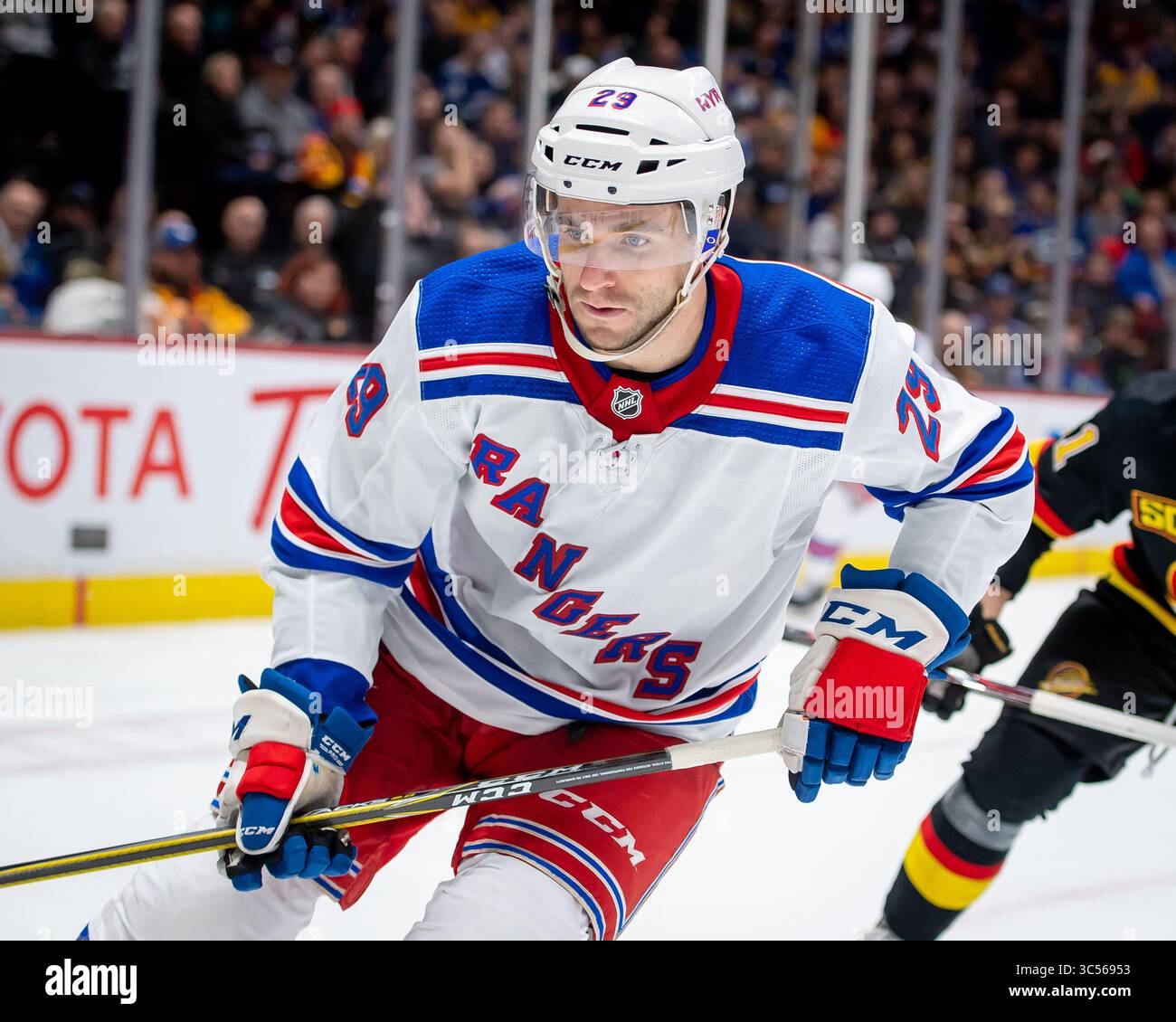 4 gennaio 2020: Centro dei Rangers Steven Fogarty (29) in azione durante la partita NHL tra i New-York Rangers e i Vancouver Canucks alla Rogers Arena di Vancouver, Canada. Dom Gagne/CSM(immagine di credito: &Copy; dom Gagne/CSM tramite cavo ZUMA) Foto Stock