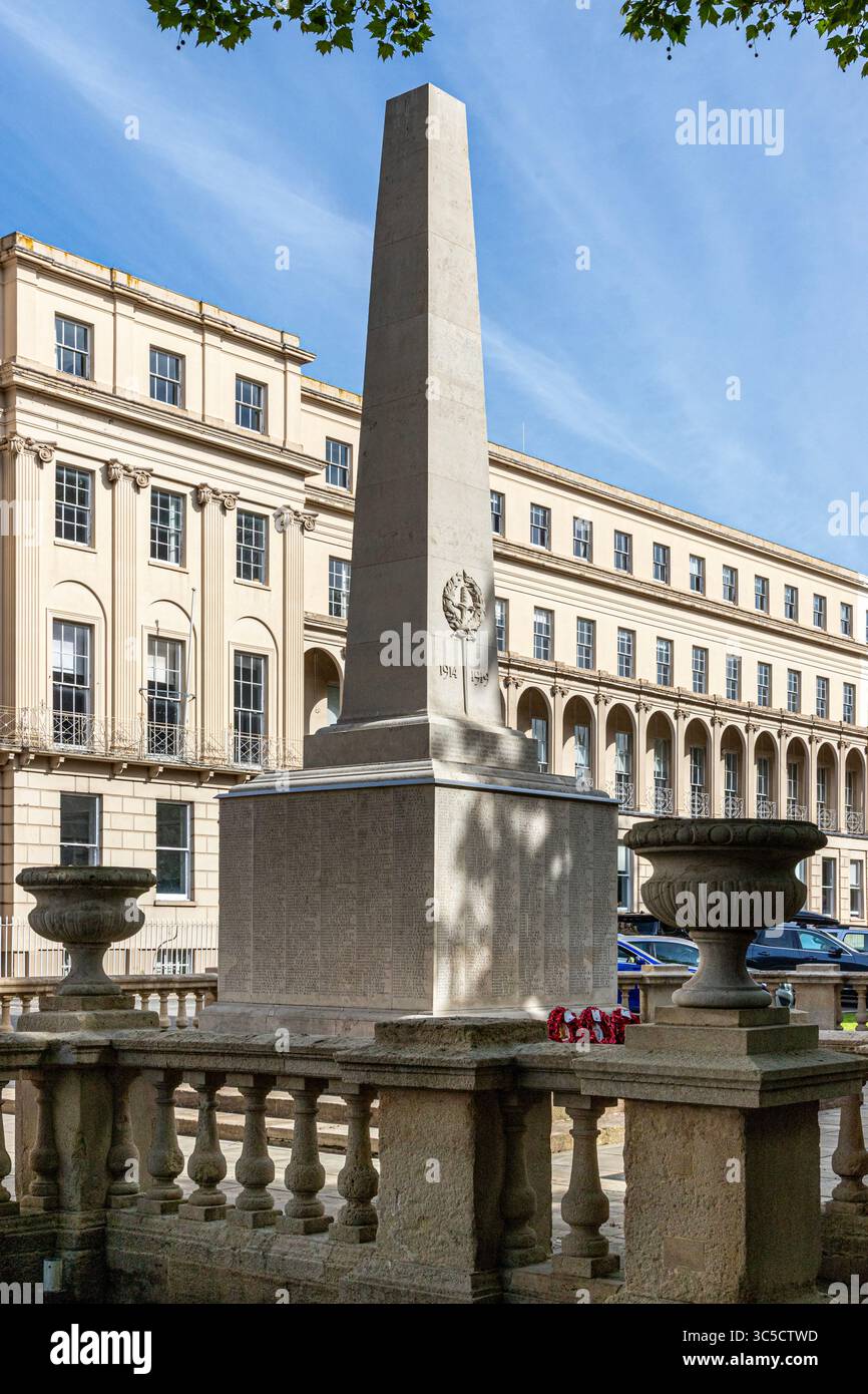Il memoriale di guerra sulla Promenade, Cheltenham, Gloucestershire, Inghilterra Regno Unito Foto Stock