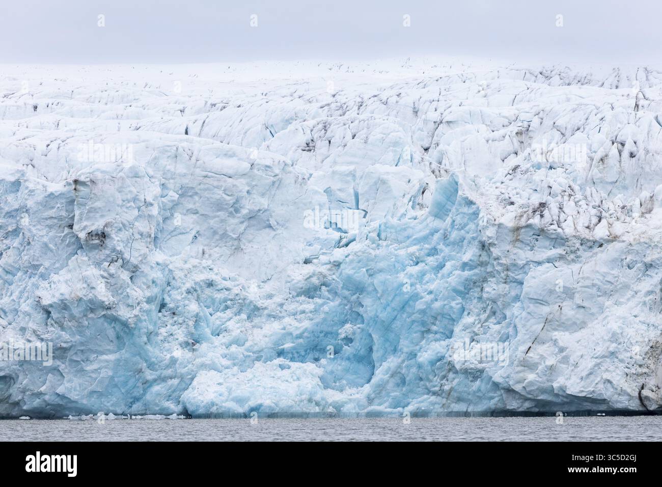 Lingua del ghiacciaio, mare, Konowbreen, Spitsbergen, Svalbard Foto Stock