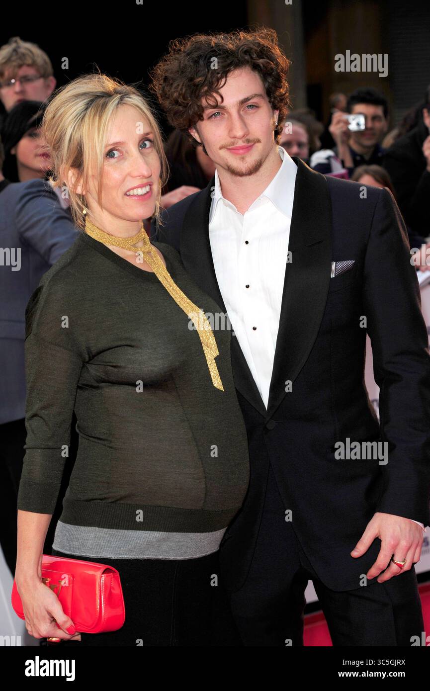 Sam Taylor Wood e Aaron Johnson al National Movie Awards tenutosi alla Royal Festival Hall di Londra - 26 maggio 2010 Foto Stock