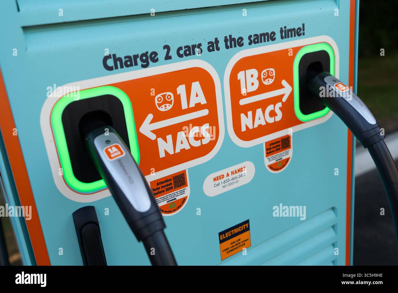 Stazione di ricarica Ionna in Apex NC con connettore NAC per veicoli elettrici Foto Stock