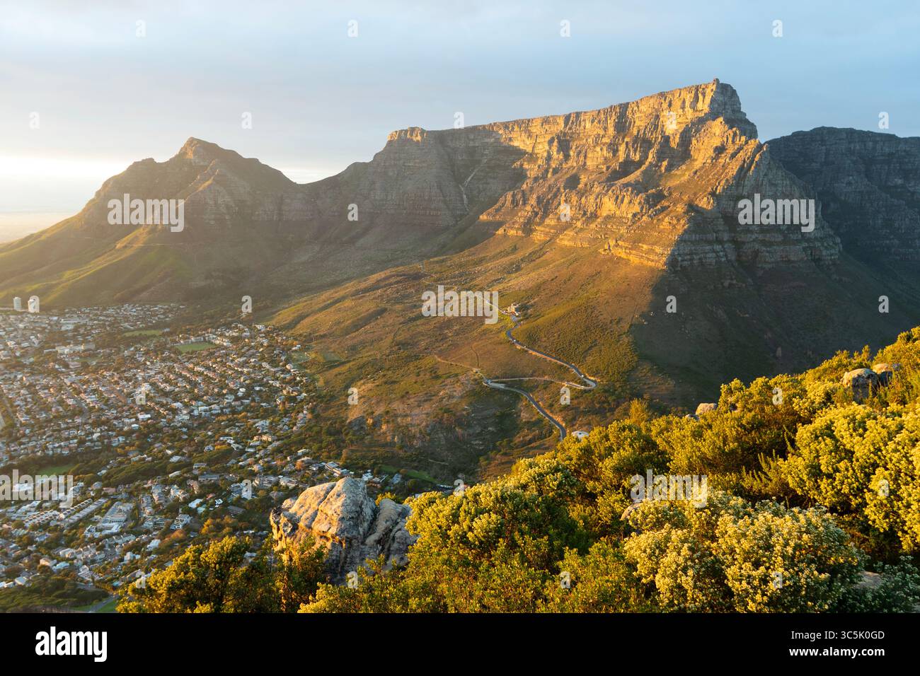 La Table Mountain e Cape Town, Sud Africa Foto Stock