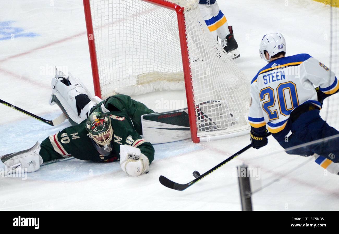 23 febbraio 2020: Il portiere dei Minnesota Wild Devan Dubnyk salta la partita della NHL tra i St. Louis Blues e i Minnesota Wild all'Xcel Energy Center di St. Paul, Minnesota. Ricky Bassman/CSM(immagine di credito: &Copy; Ricky Bassman/CSM tramite cavo ZUMA) Foto Stock