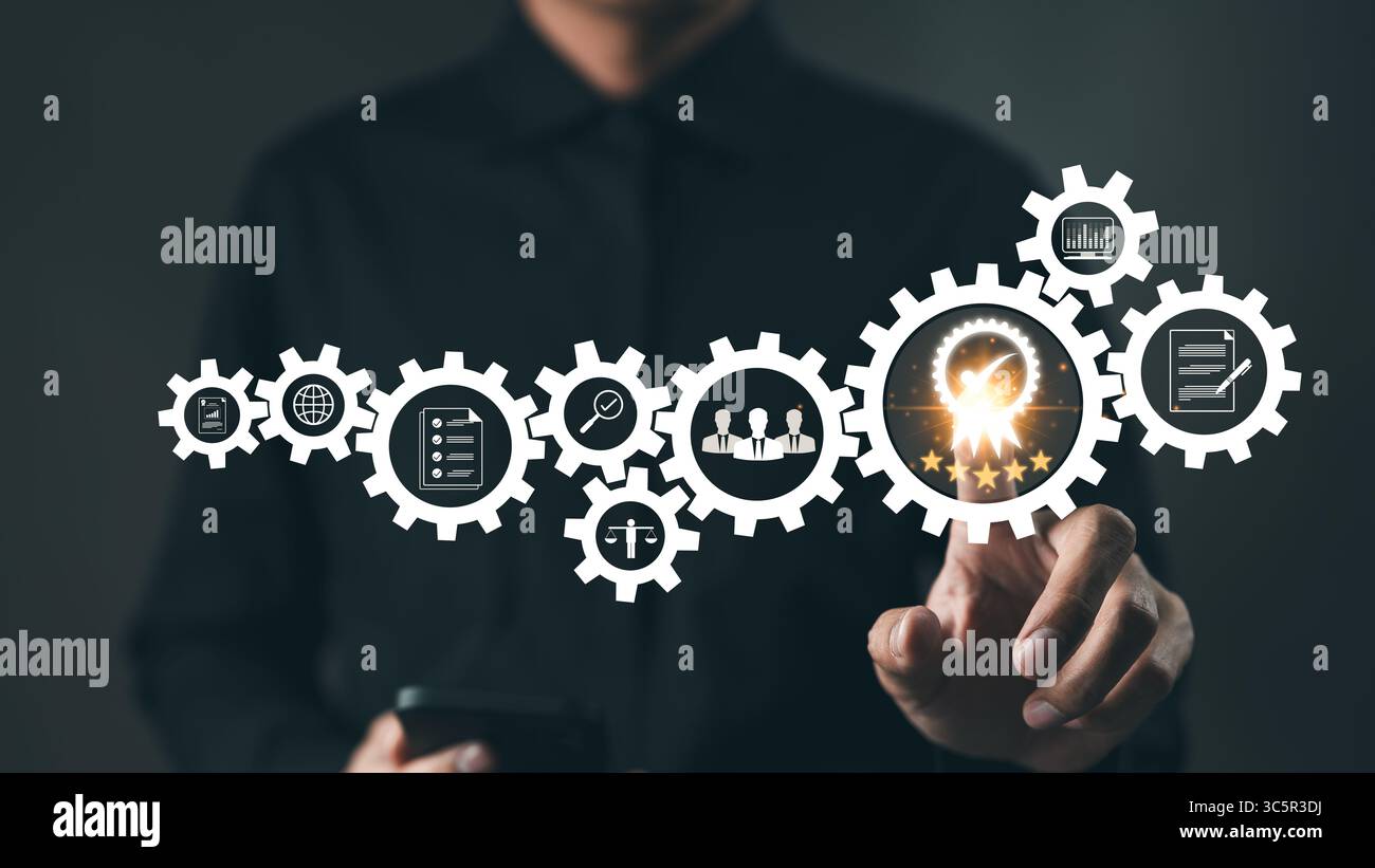 Segno inconfondibile del servizio di qualità a 5 stelle, garanzia, standard, certificazione ISO e concetto di standardizzazione. Livello di qualità della leadership Foto Stock