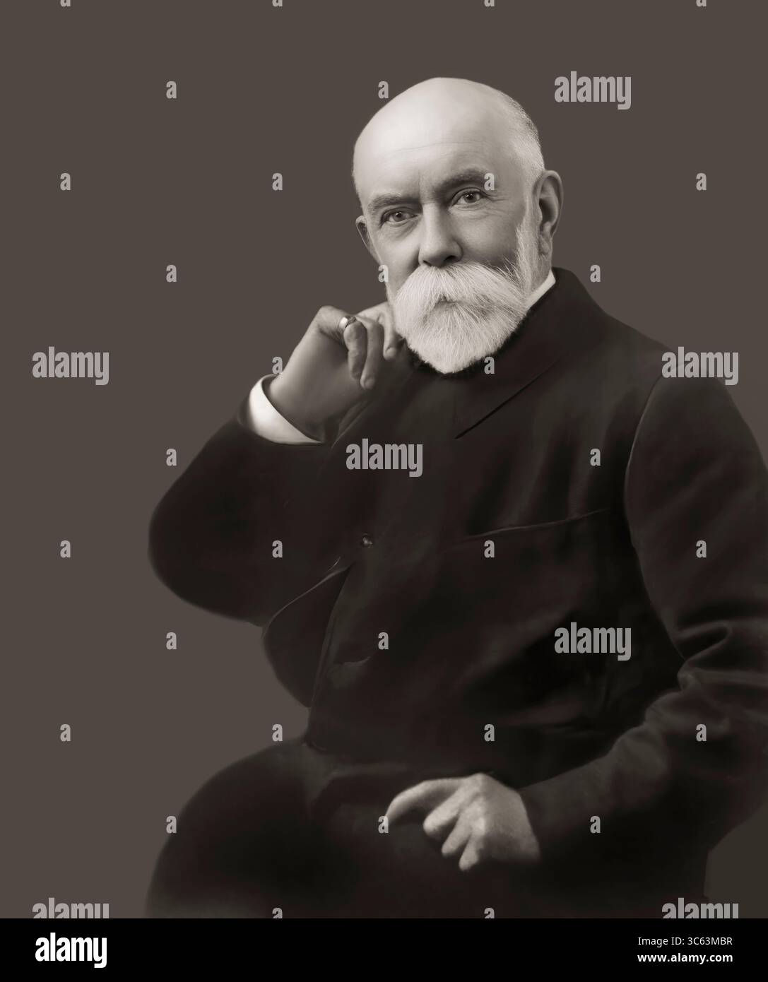 Un ritratto di Thomas Burberry, 1835 - 1926, uno stilista inglese e fondatore della casa di moda Burberry Foto Stock