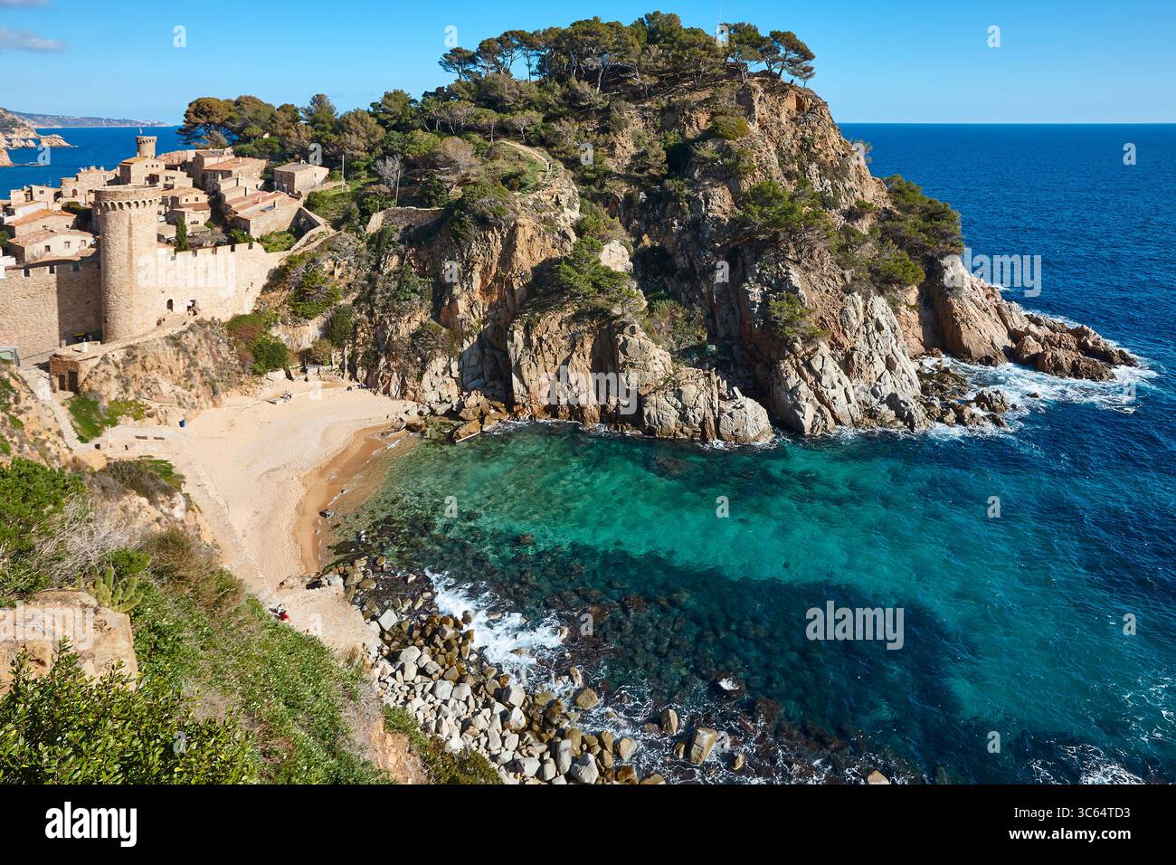 Pittoresca cittadina mediterranea di Tossa de Mar. Girona, Spagna Foto Stock