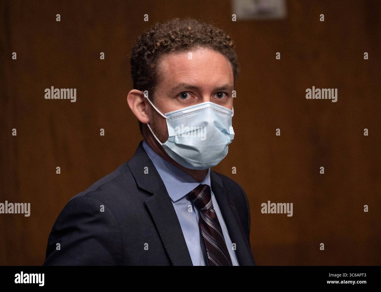 2 giugno 2020, Washington, Distretto di Columbia, USA: Fondatore e CEO Valisure, David Light, si occupa di un'audizione della commissione finanziaria del Senato degli Stati Uniti su "COVID-19 e oltre: Supervisione del processo di ispezione della produzione di droga estera della FDA" presso il Campidoglio degli Stati Uniti a Washington, DC il 2 giugno 2020 (immagine di credito: © Andrew Caballero-Reynolds/CNP via ZUMA Wire) Foto Stock