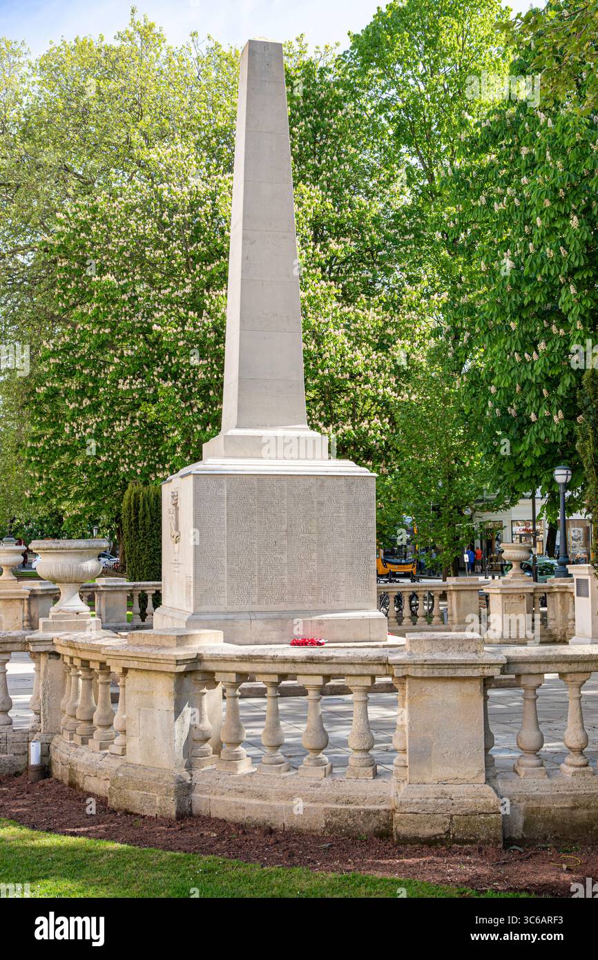 Il memoriale di guerra sulla Promenade, Cheltenham, Gloucestershire, Inghilterra Regno Unito Foto Stock