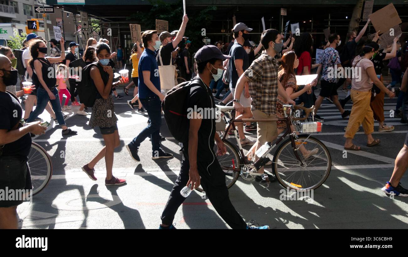 8 giugno 2020, New York, New York, USA: Black Lives Matter. Verità. Giustizia per Breonna. (Immagine di credito: © John Marshall Mantel/ZUMA Wire) Foto Stock