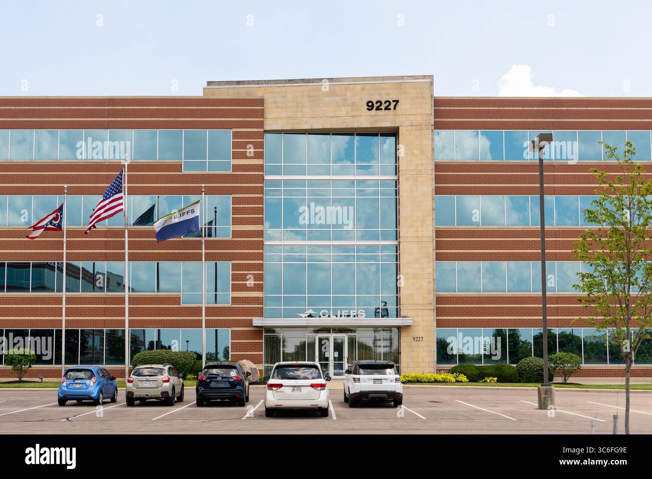 West Chester, OHIO - 27 giugno 2025: Cleveland-Cliffs, un produttore di acciaio con sede in Nord America, è il più grande fornitore di acciaio per uso automobilistico negli Stati Uniti Foto Stock