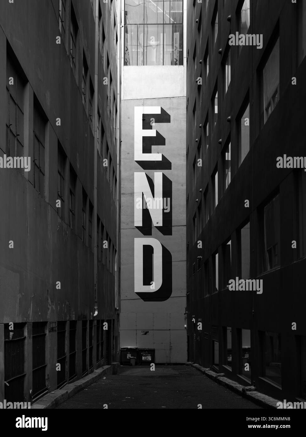 edificio bianco e nero, struttura, astratto, fine, grafitti Foto Stock