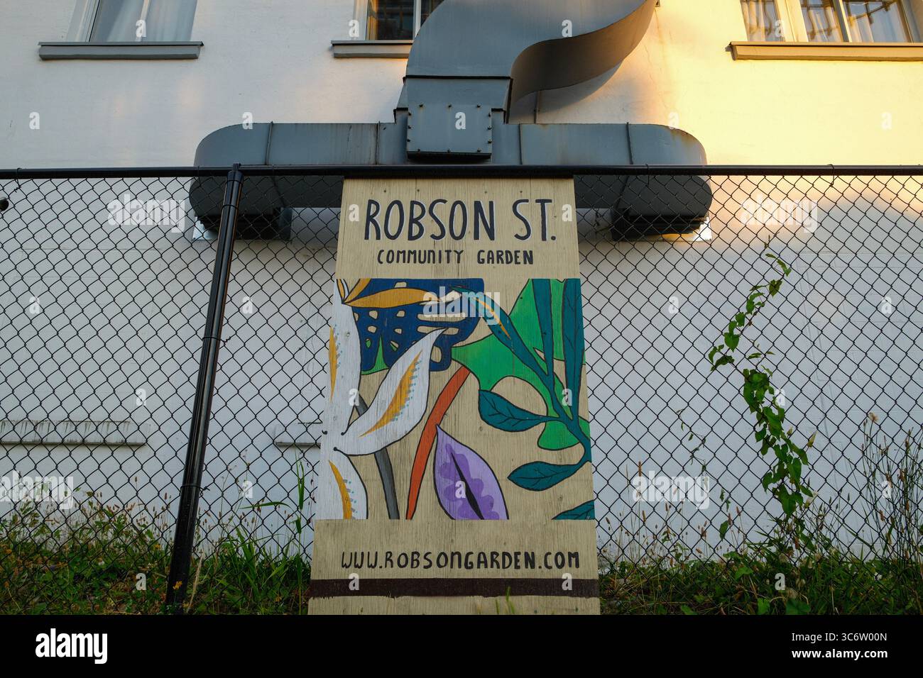 Segui le indicazioni per i Robson Street Community Gardens accanto al Barclay Hotel di Vancouver, British Columbia. Foto Stock