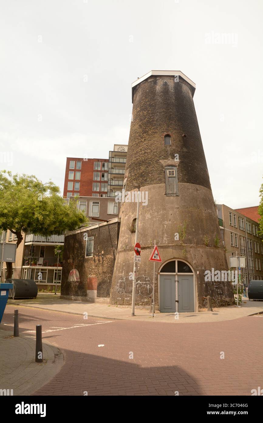 Ex edificio di mulini a vento in disuso a Delfshaven, Rotterdam, Paesi Bassi Foto Stock