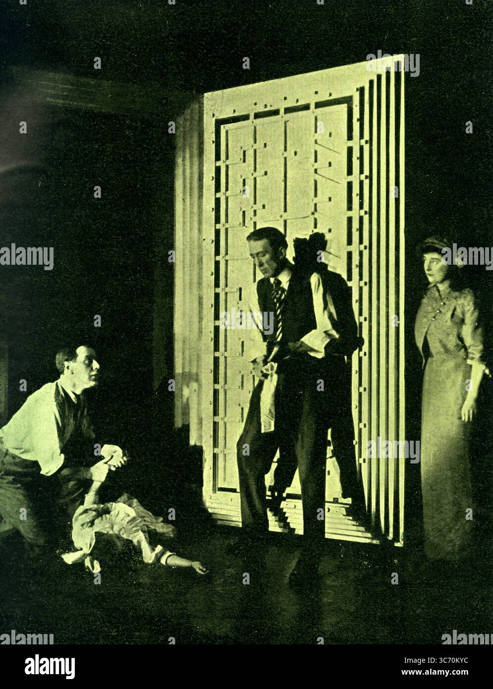 In alias Jimmy Valentine al Comedy Theatre, con Charles M Hallard, Miss Majorie Dane, Gerald Du Maurier e Miss Alexandra Carlisle. 1910 Foto Stock