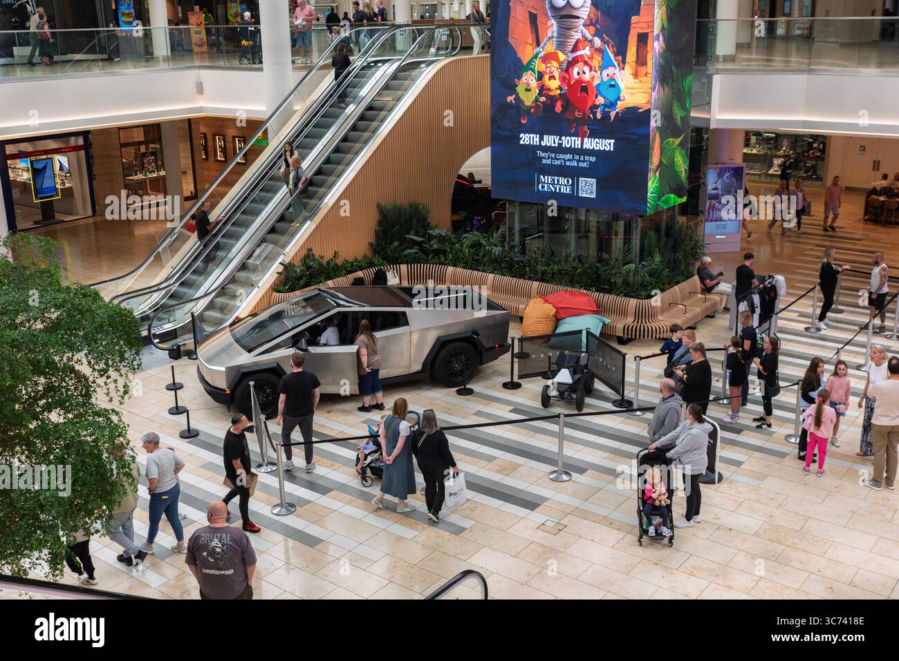 Tesla Cybertruck visita il Regno Unito Foto Stock