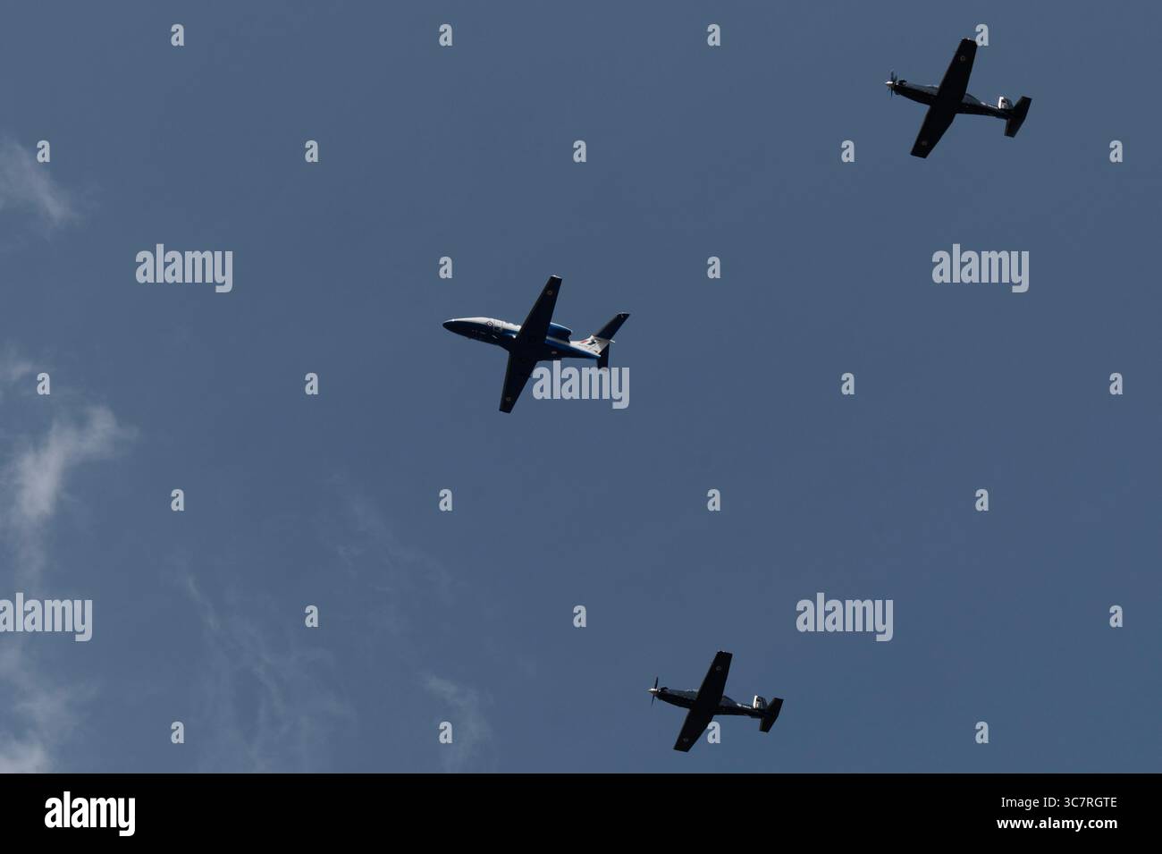 RAF Embraer Phenom T1 e Beechcraft Texan T-6C Foto Stock