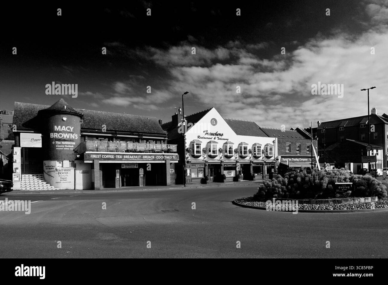 Macy Browns Kitchen and cocktail Bar, New Quay Road, Whitby Town, North Yorkshire, Inghilterra, REGNO UNITO Foto Stock
