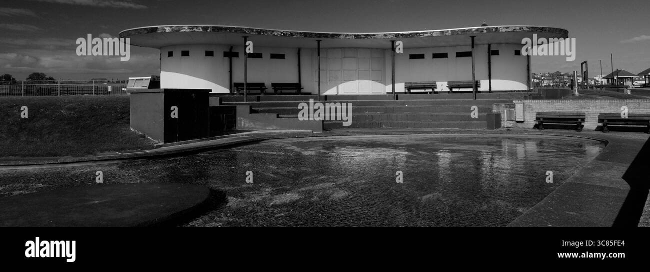 The Outdoor Swimming Pool, North Terrace, Whitby Town, North Yorkshire, Inghilterra, REGNO UNITO Foto Stock
