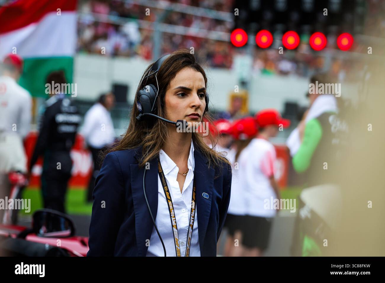 Linda della FIA durante il Gran Premio d'Ungheria di Formula 1 2025 di Lenovo, 14° round del Campionato del mondo di Formula 1 2025 FIA dal 1° al 3 agosto 2025 sull'Hungaroring, a Mogyorod, Ungheria Foto Stock