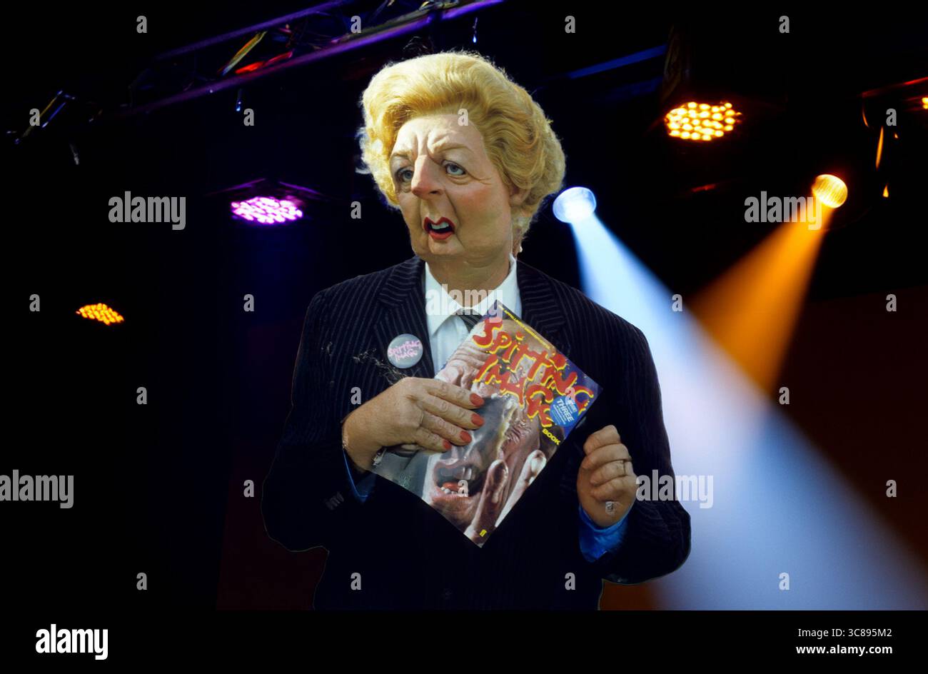 Sputare immagini burattino di Margaret Thatcher. Foto Stock