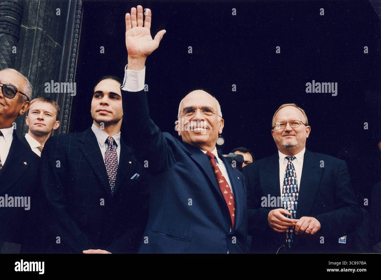 Copenaghen/ Danimarca/28 APRILE 1998/.re Hussein e la regina Noor di Giordania visita e incontro con la regina Margherita II di danimarca e il principe henrik di danimarca. Foto. Francis Joseph Dean/Dean immagini non per uso commerciale Foto Stock