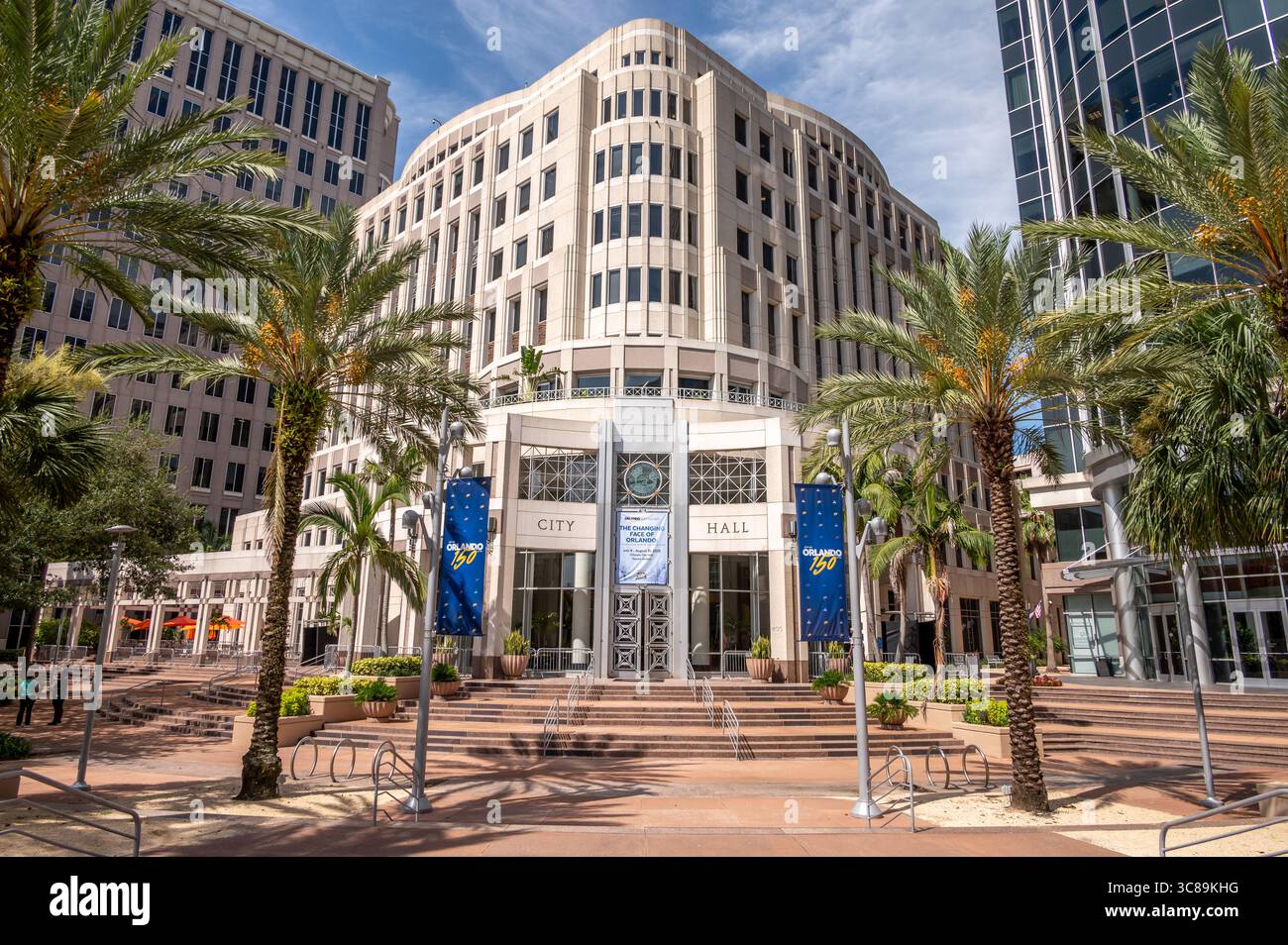 Orlando, Florida - 8 luglio 2025: Storico municipio nel centro di Orlando. Foto Stock