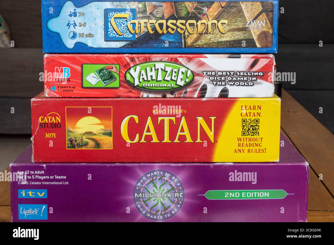 Pila di giochi da tavolo, Inghilterra, Regno Unito Foto Stock