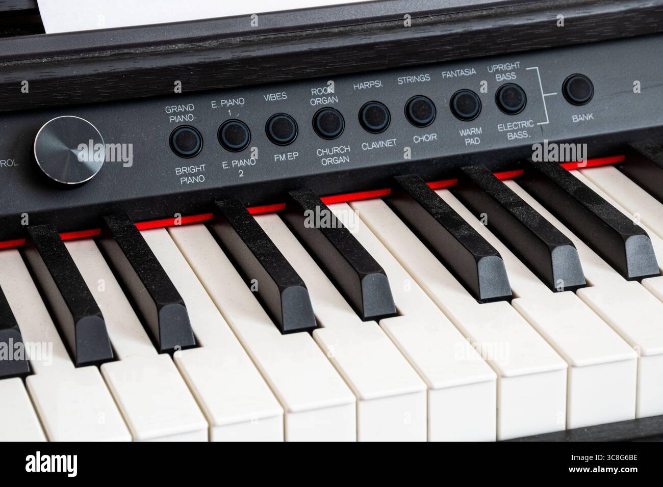Pianoforte elettrico, primo piano di piano tastiera, strumento musicale Foto Stock