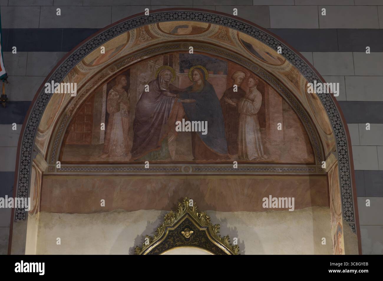 Visita e santi affresco, Scuola senese (c.1400-1425), nella Basilica di San Francesco (Basilica di San Francesco), Siena, Italia. Foto Stock