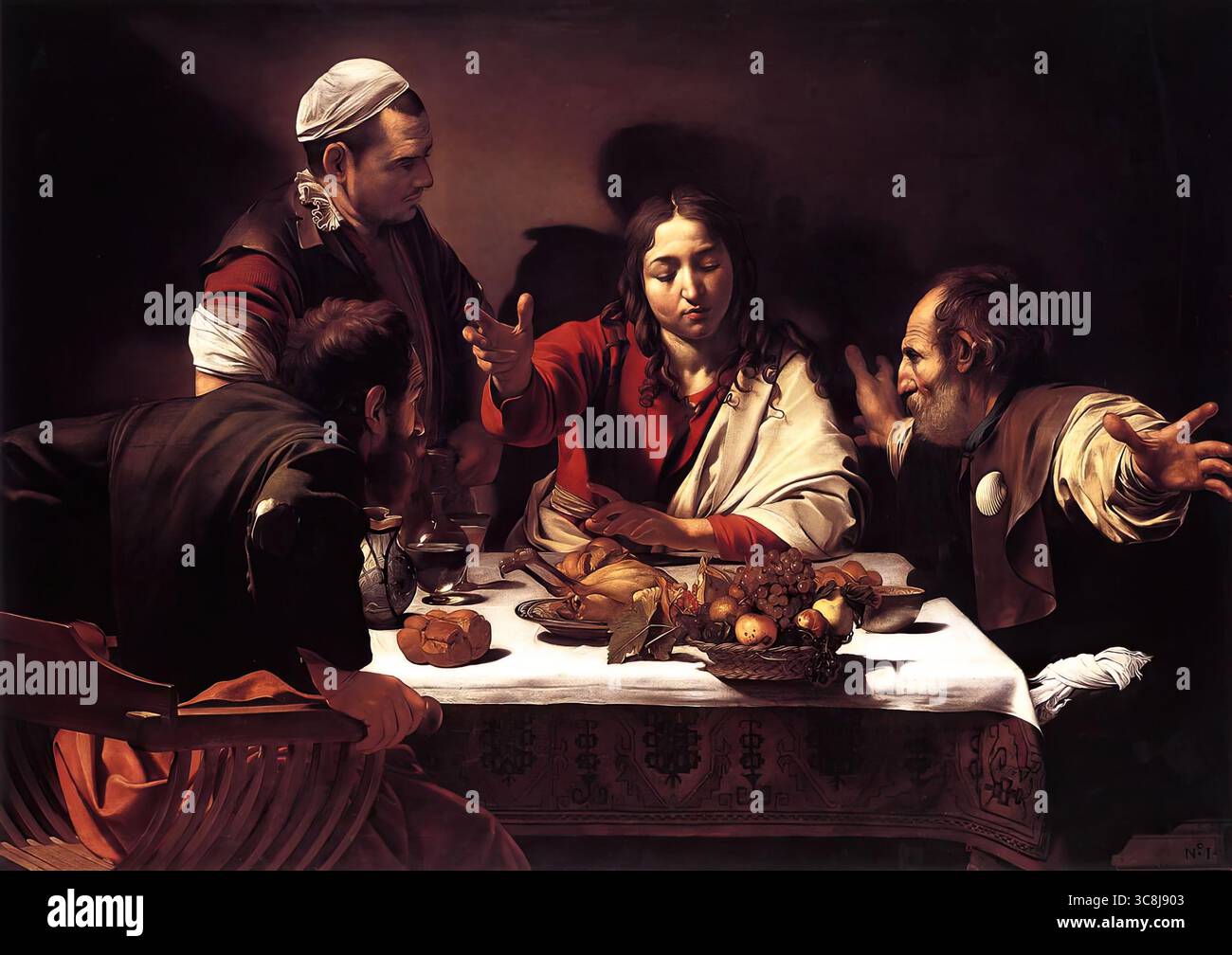 CARAVAGGIO (B. 1573, Caravaggio, d. 1610, Porto Ercole) cena all'Emmaus 1601-02 olio su tela, 139 x 195 cm National Gallery, Londra il Vangelo secondo San Luca (24:13-32) racconta l'incontro di due apostoli con il Cristo risorto. È solo durante il pasto che i suoi compagni lo riconoscono nel modo in cui benedice e rompe il pane. Ma con questo, la visione di Cristo scompare. Nel Vangelo secondo San Marco (16,12) egli si dice sia apparso loro "in un'altra forma", motivo per cui Caravaggio non lo dipingeva con la barba all'età della sua crocifissione, ma come un grido Foto Stock