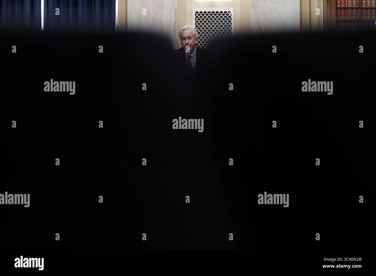 24 febbraio 2021, Washington, District of Columbia, USA: William Burns testimonia davanti a un'audizione del Senate Intelligence Committee sulla sua nomina a direttore della Central Intelligence Agency (CIA) a Capitol Hill a Washington, USA, 24 febbraio 2021 (Credit Image: © Tom Brenner - Pool via CNP/CNP via ZUMA Wire) Foto Stock