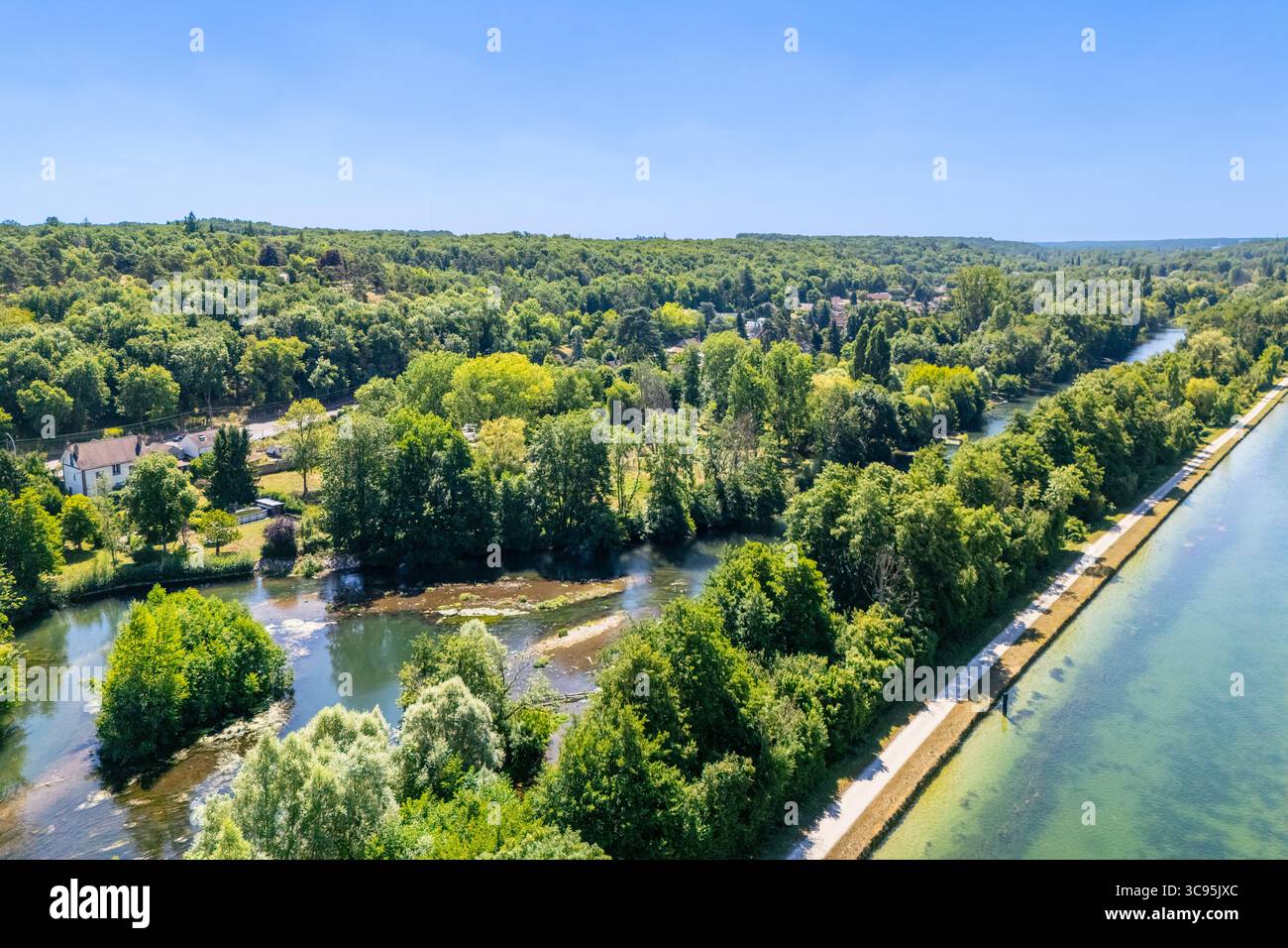 Bagneaux-sur-Loing, Canal du loing, dipartimento della Senna e della Marna nella regione dell'Île-de-France, Francia Foto Stock