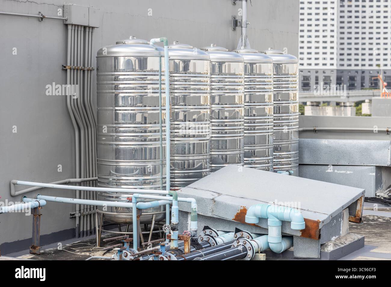 Serbatoi di riserva idrica per la costruzione di riserve idriche, soluzione per problemi di carenza idrica Foto Stock