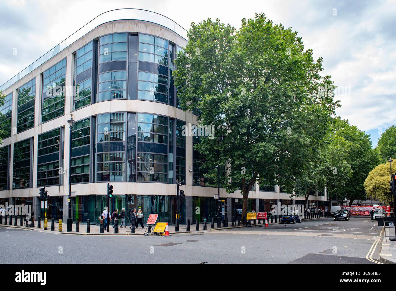 Defra al 2 di Marsham Street a Westminster, dove hanno sede l'Home Office e il Department for Communities and Local Government (DCLG). Foto Stock