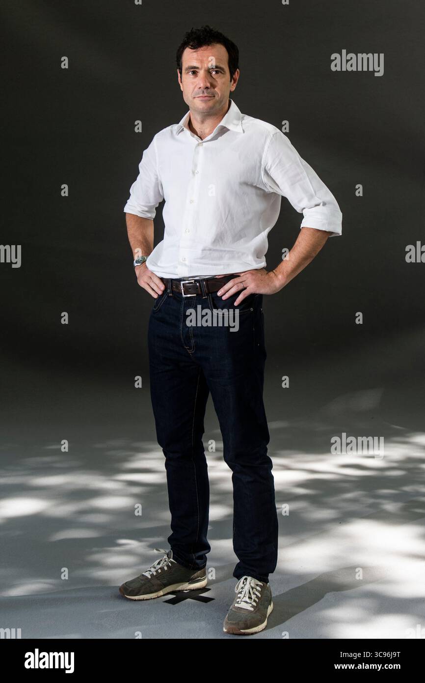 Edimburgo, Scozia. 10 agosto 2018. Giornalista e autore Tobias Jones all'annuale Edinburgh International Book Festival. Foto Stock