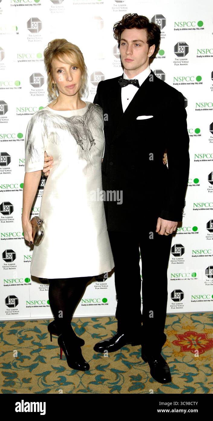 Sam Taylor Wood e Aaron Johnson ai London Critics' Circle Film Awards di Londra - 18 febbraio 2010 Foto Stock