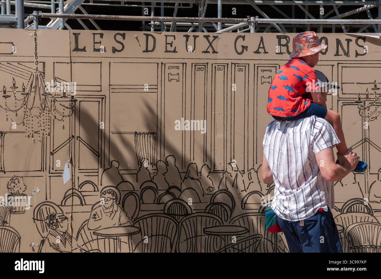 Superando la facciata del ristorante Les Deux Garcons. AIX-en-Provence. Francia Foto Stock