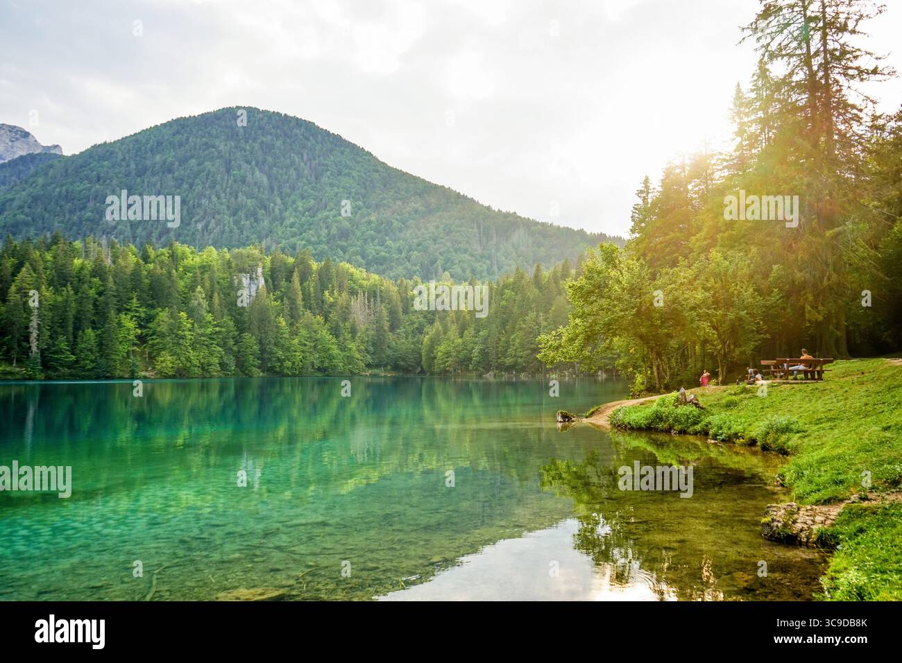 Lago di Fusine inferiore, Italia Foto Stock