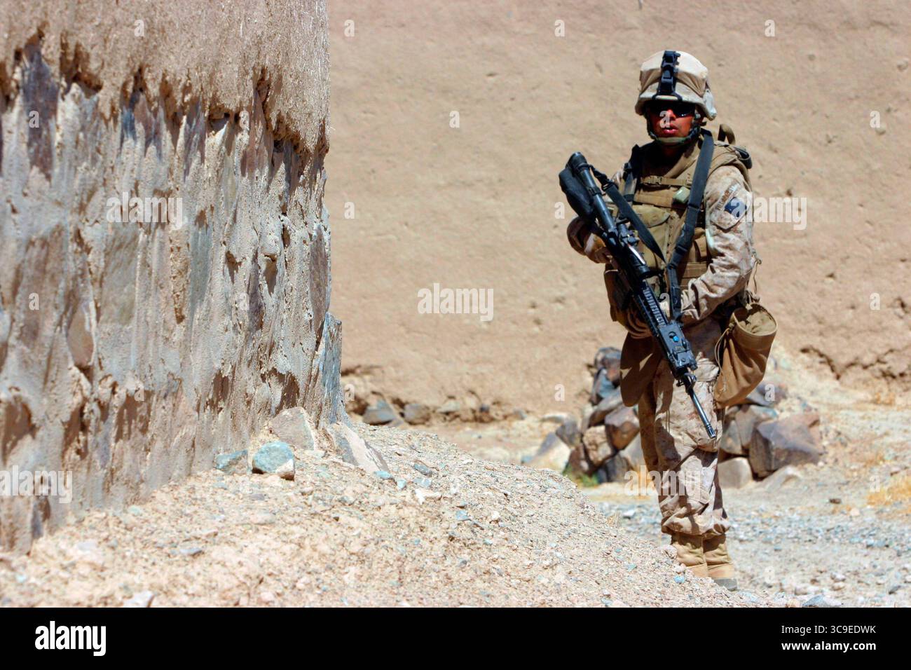 ORA ZAD, AFGHANISTAN - 12 settembre 2008 - Marlin Villacres, sergente di plotone del 3rd Combat Engineer Battalion, 2nd Bat Foto Stock