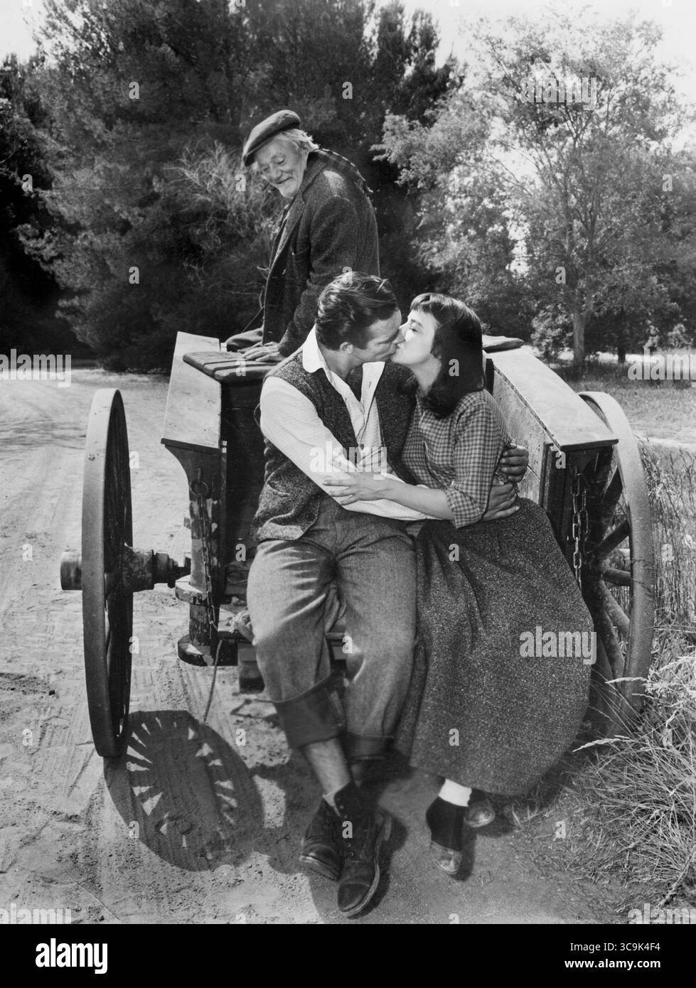 25 giugno 2021: Albert Sharpe, Sean Connery, Janet Munro, sul set del film, ''Darby o'Gill and the Little People'', Walt Disney Productions, Buena Vista Distribution, 1959 (Credit Image: © JT Vintage/Glasshouse via ZUMA Press Wire) Foto Stock