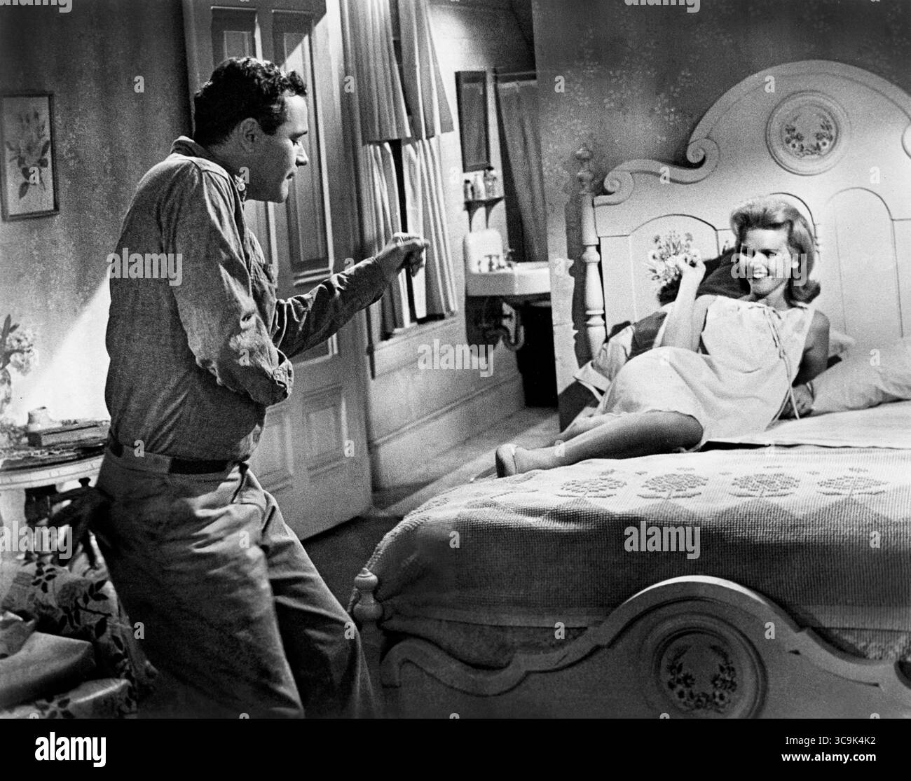 9 settembre 2021, Stati Uniti: Jack Lemmon, Lee Remick, On-Set of the Film, ''Days of Wine and Roses'', Warner Bros., 1962 (Credit Image: © JT Vintage/Glasshouse via ZUMA Press Wire) Foto Stock